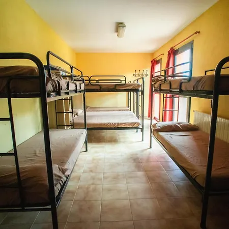 Casa De Colonies, El Ginebro Farma *