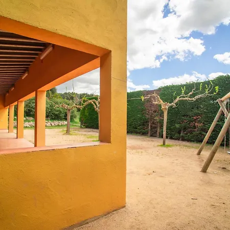 Casa De Colonies, El Ginebro